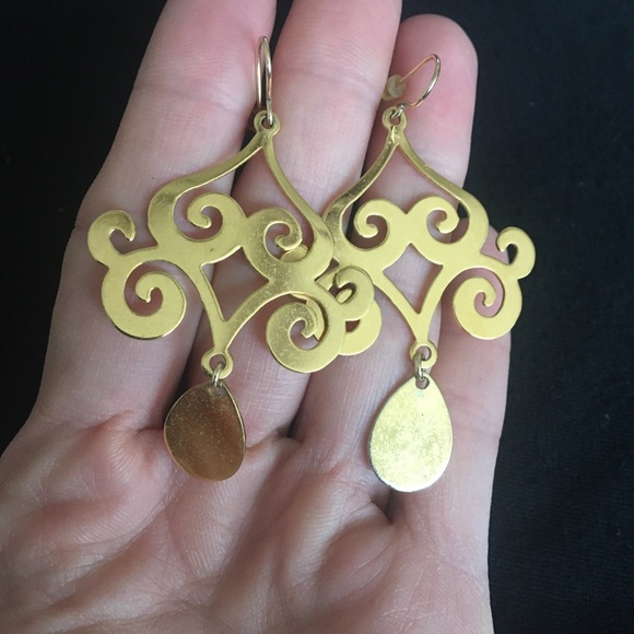 Gold Tone Gypsy Style Vintage Dangle Earrings - Picture 3 of 6